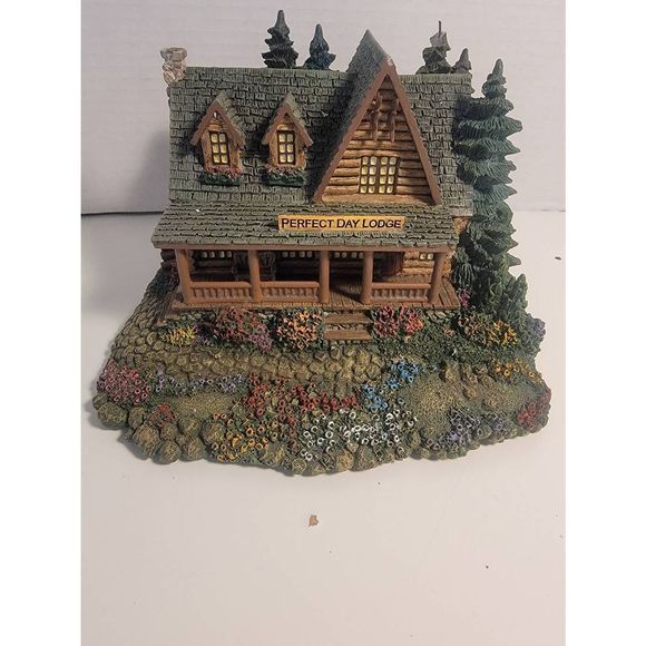 Thomas Kinkade Hawthorne Village Perfect Day Lodge Seaside Village Collection - Picture 1 of 8